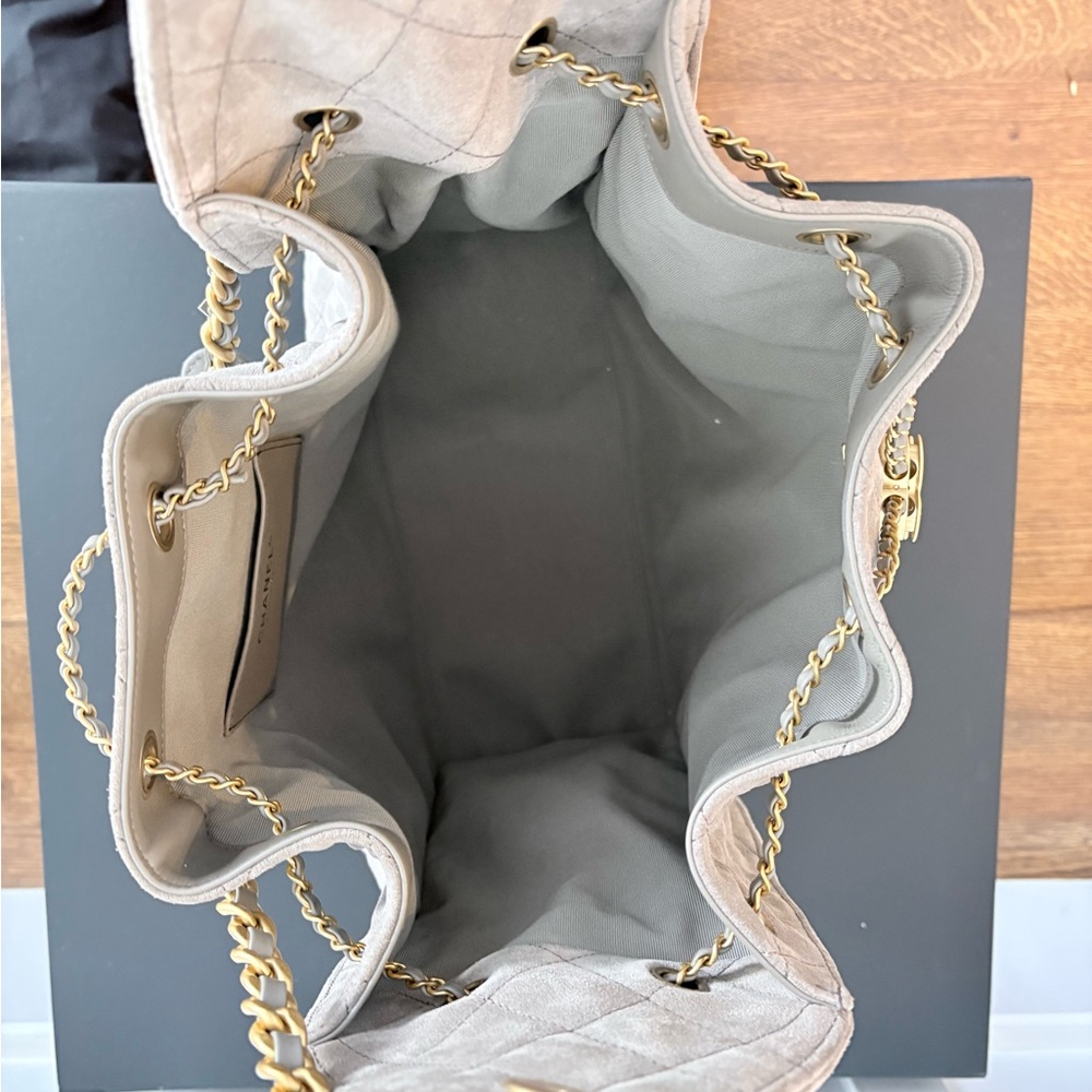 Chanel Taupe Quilted Shoulder Bag - Picture 4 of 7